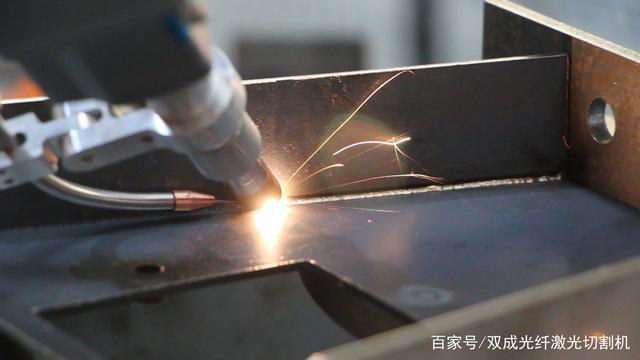 新能源汽車大火，激光焊接市場再一次被激發(圖1)
